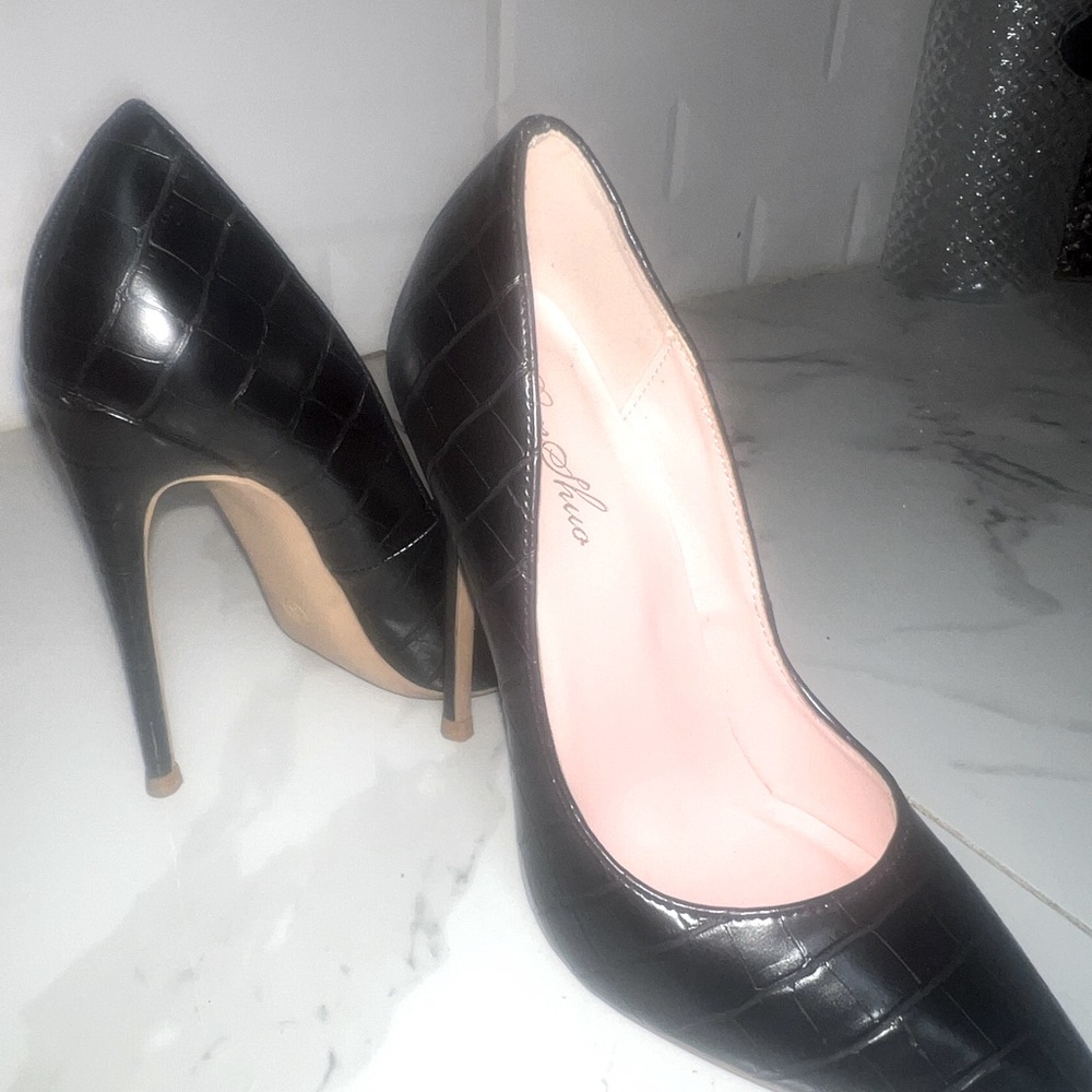 Black heels